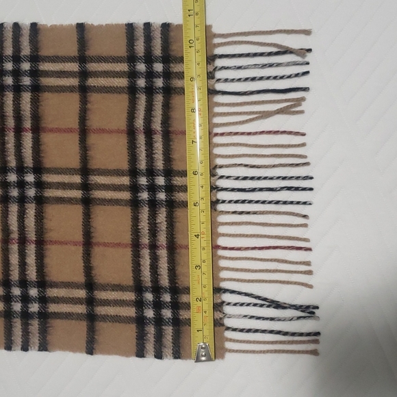 Scarf - Picture 5 of 6